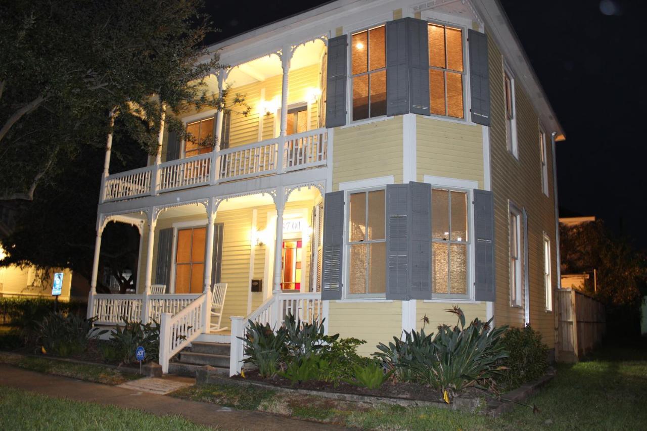 Historic 1899 Home For Summer Galveston Exterior foto